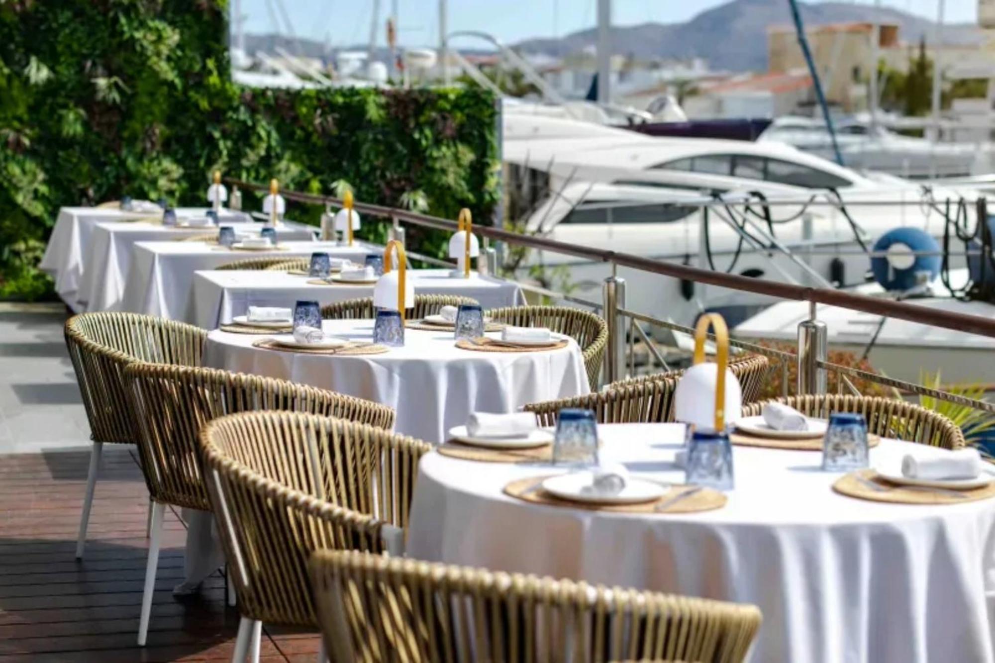 Hotel Port Salins By Pierre & Vacances Empuriabrava Exterior photo